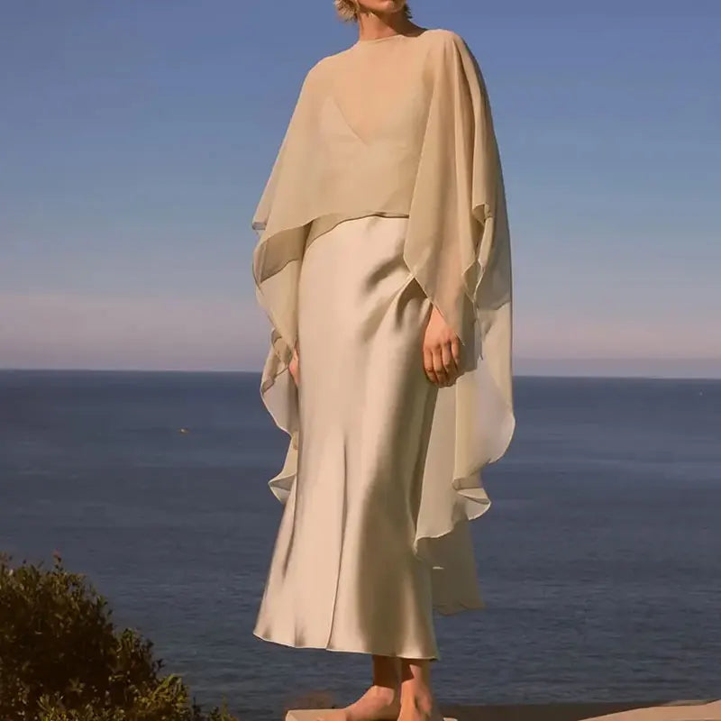 Blusa Elegante Capa Assimétrica
