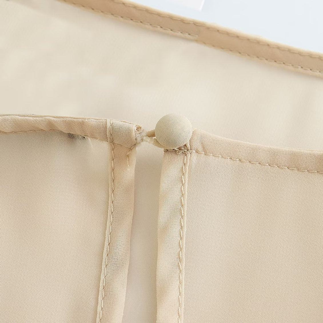Blusa Elegante Capa Assimétrica