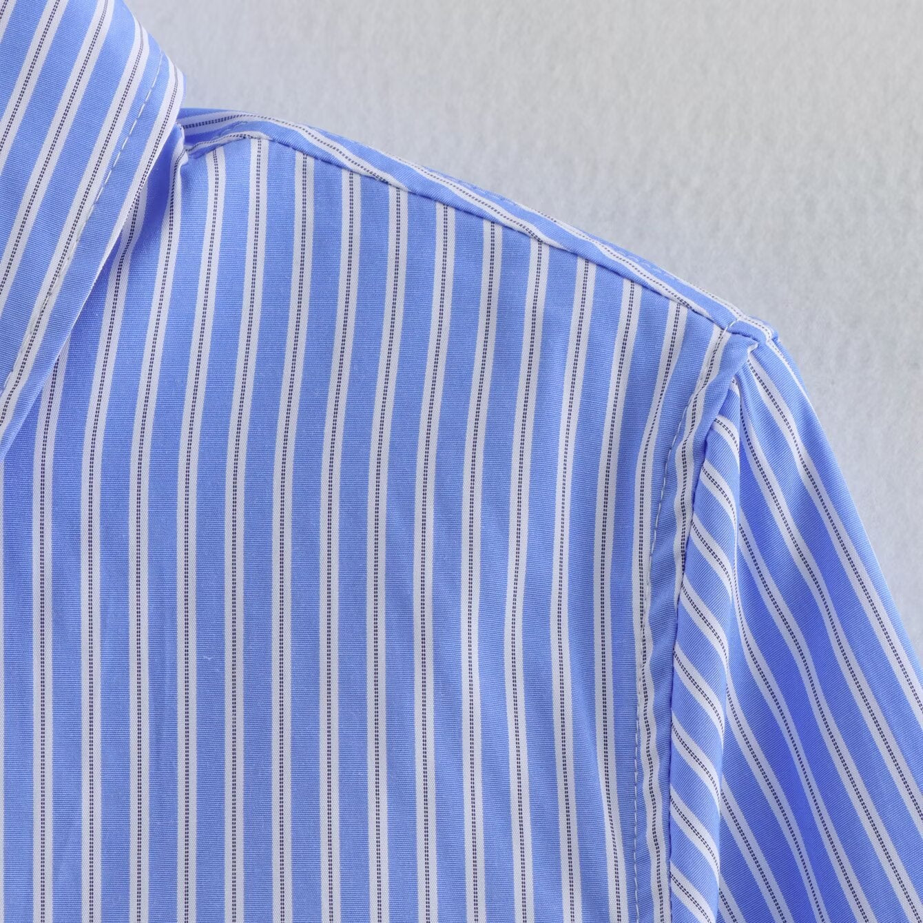 Camisa Elegante Cropped Ariadne