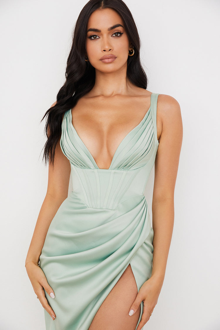 Vestido Médio Glam Talita