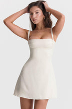 Vestido Médio Cetim Tamara