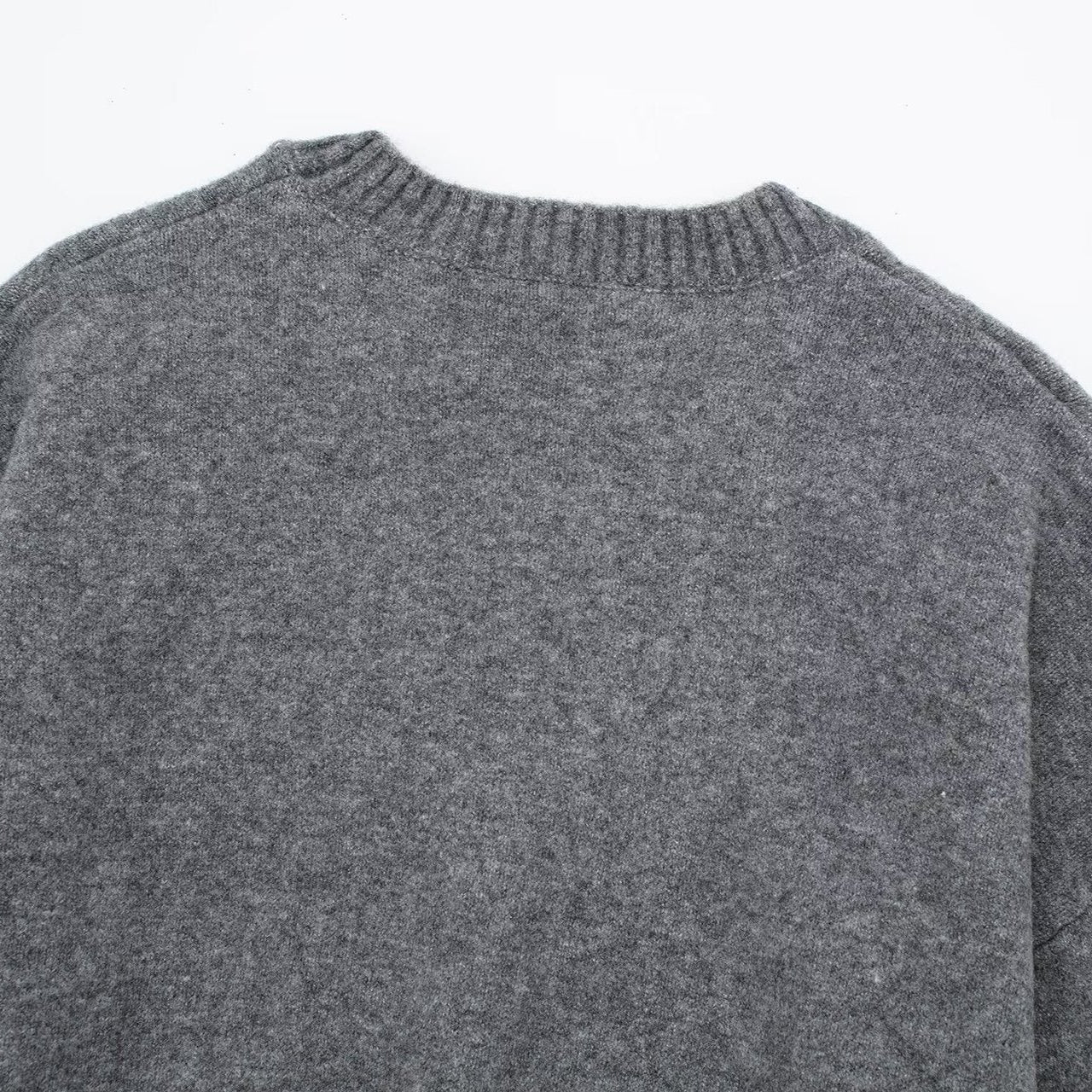 Suéter Elegante Basic Yuki